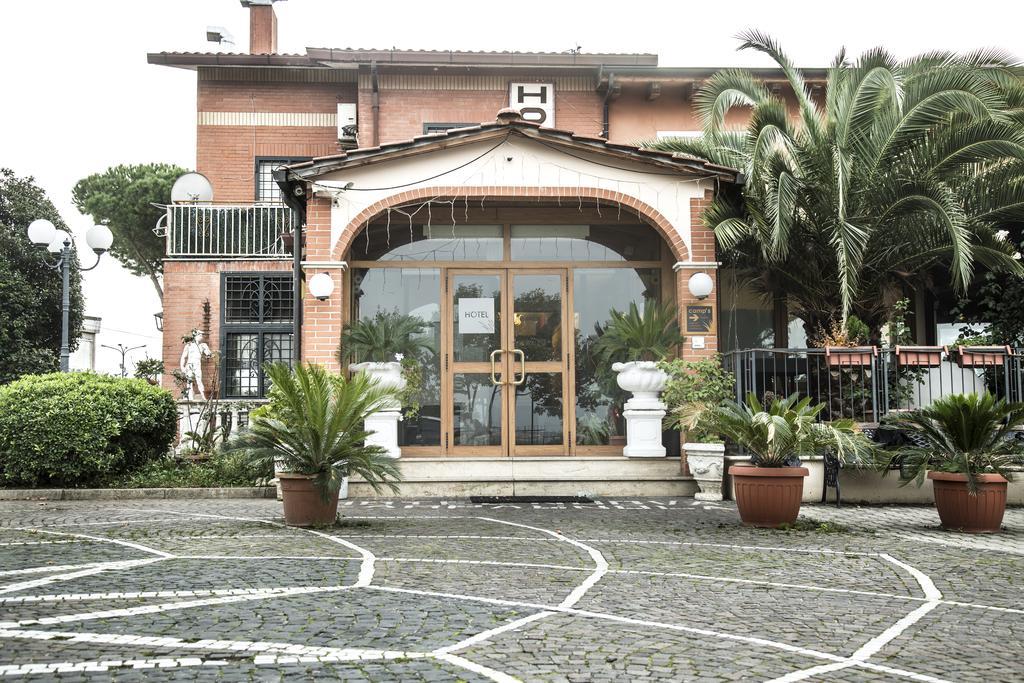 Camp'S Hotel Colonna Eksteriør bilde